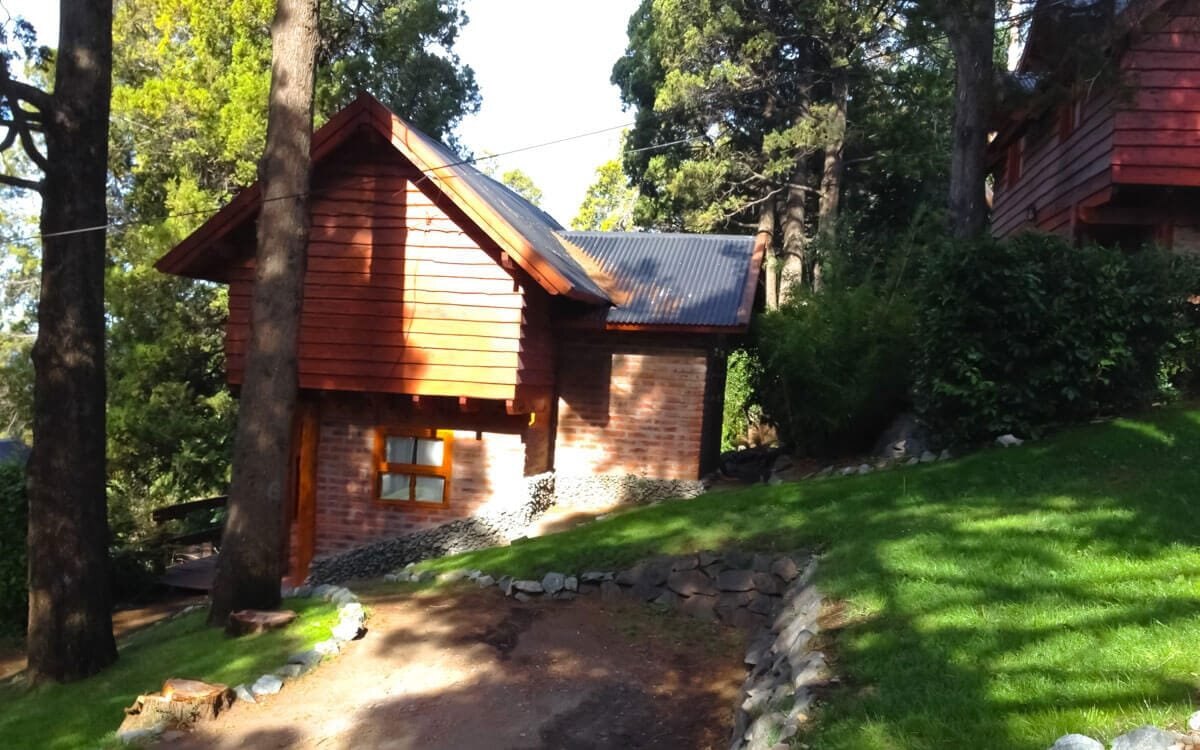 Una cabaña de Las Piemontesas en el bosque