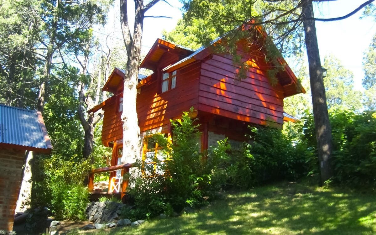 Una de las cabañas en el parque