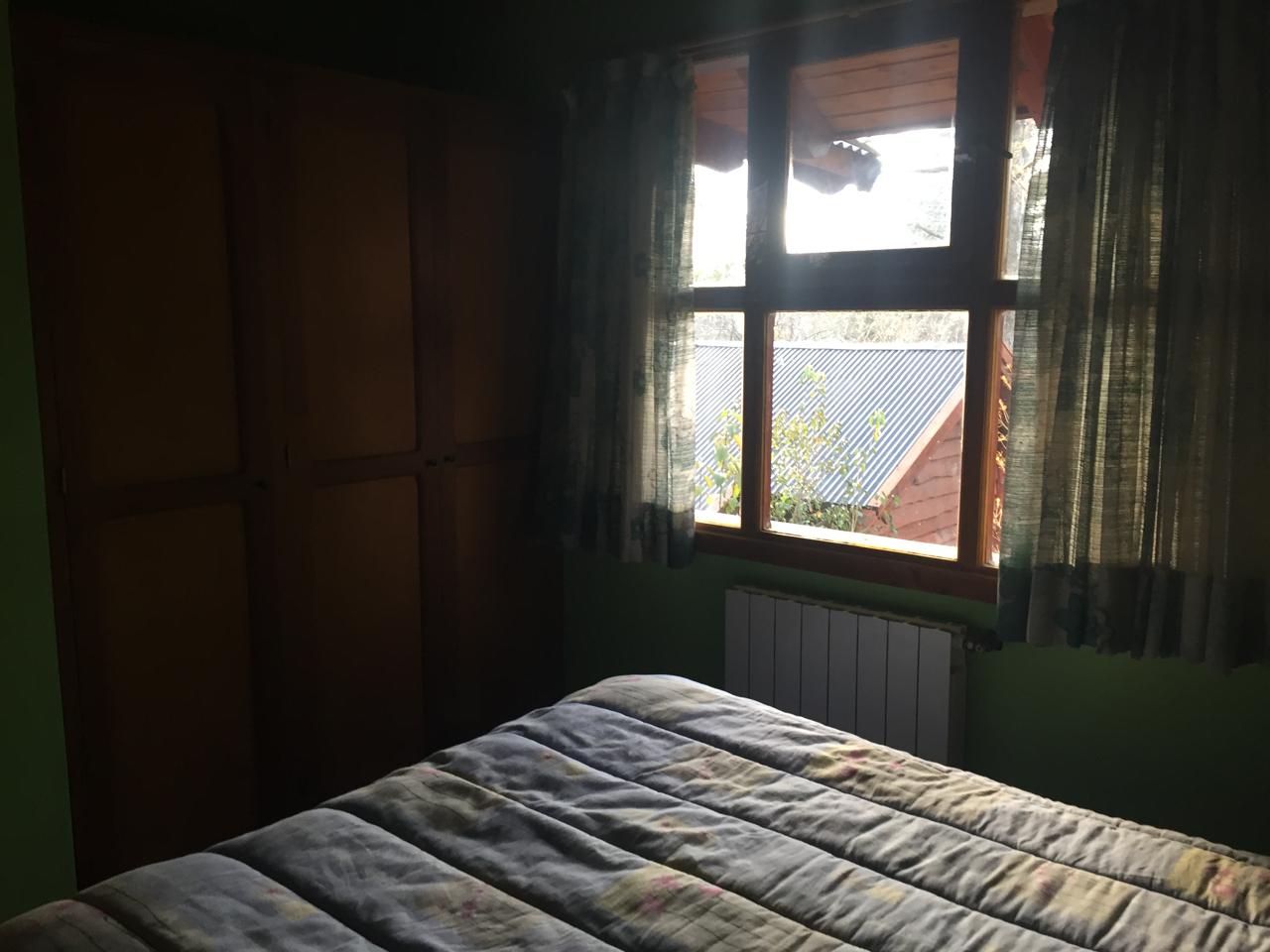 Dormitorio con placard